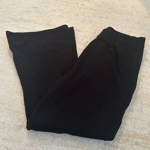 Old navy black fleece lined boot cut sweats! Excellent condition! Worn once.